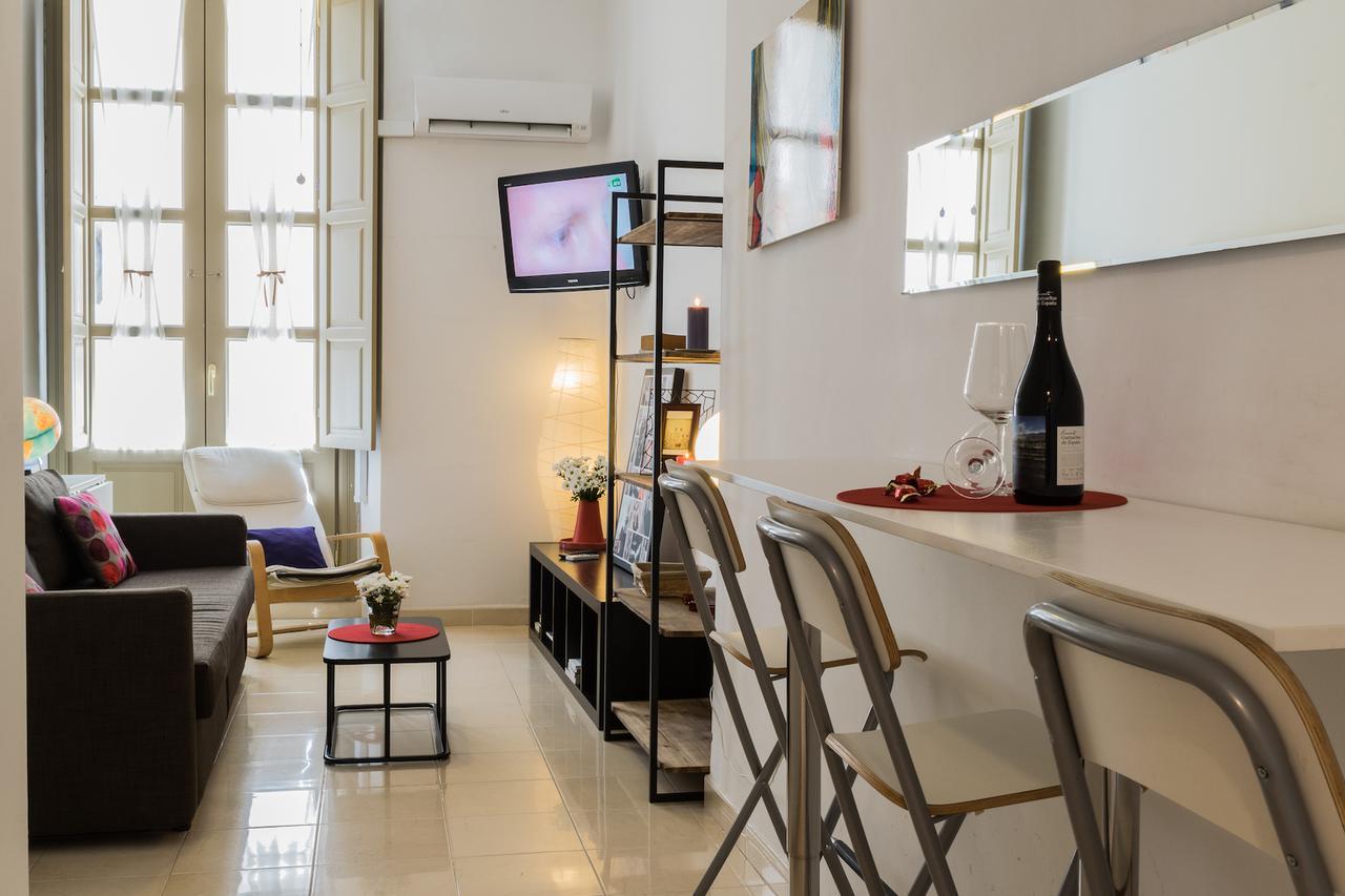 Malama Apartamentos Turisticos Màlaga Exteriér fotografie