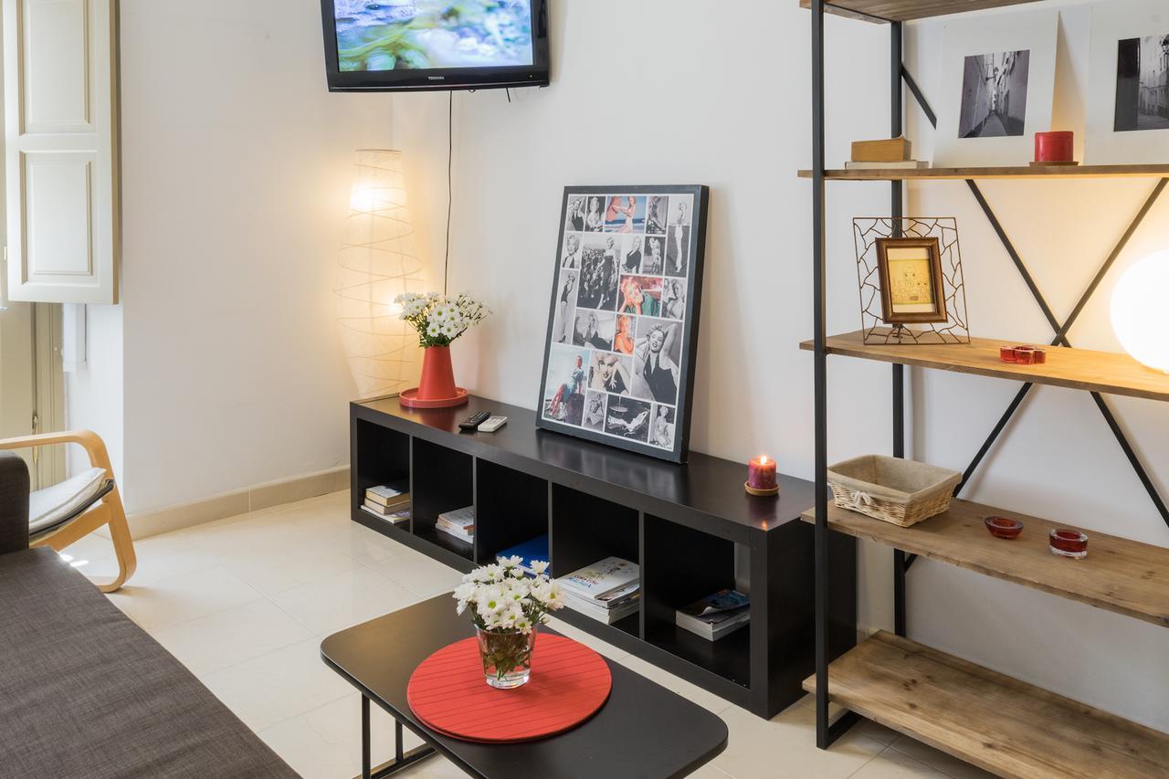 Malama Apartamentos Turisticos Màlaga Exteriér fotografie
